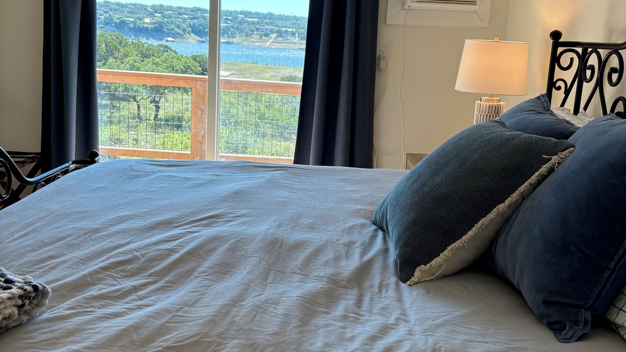 Photo of Bedroom in Comanche Point At Point Venture