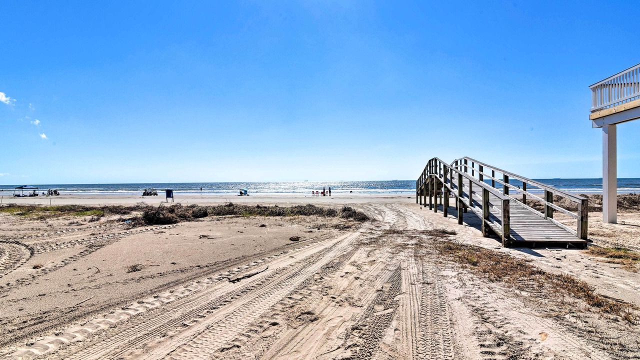 Photo of Others in Surfside Beach