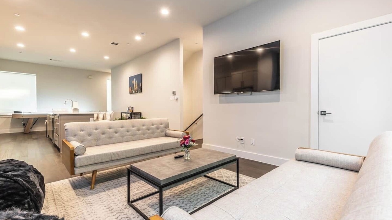 Photo of Livingroom in Old East Dallas