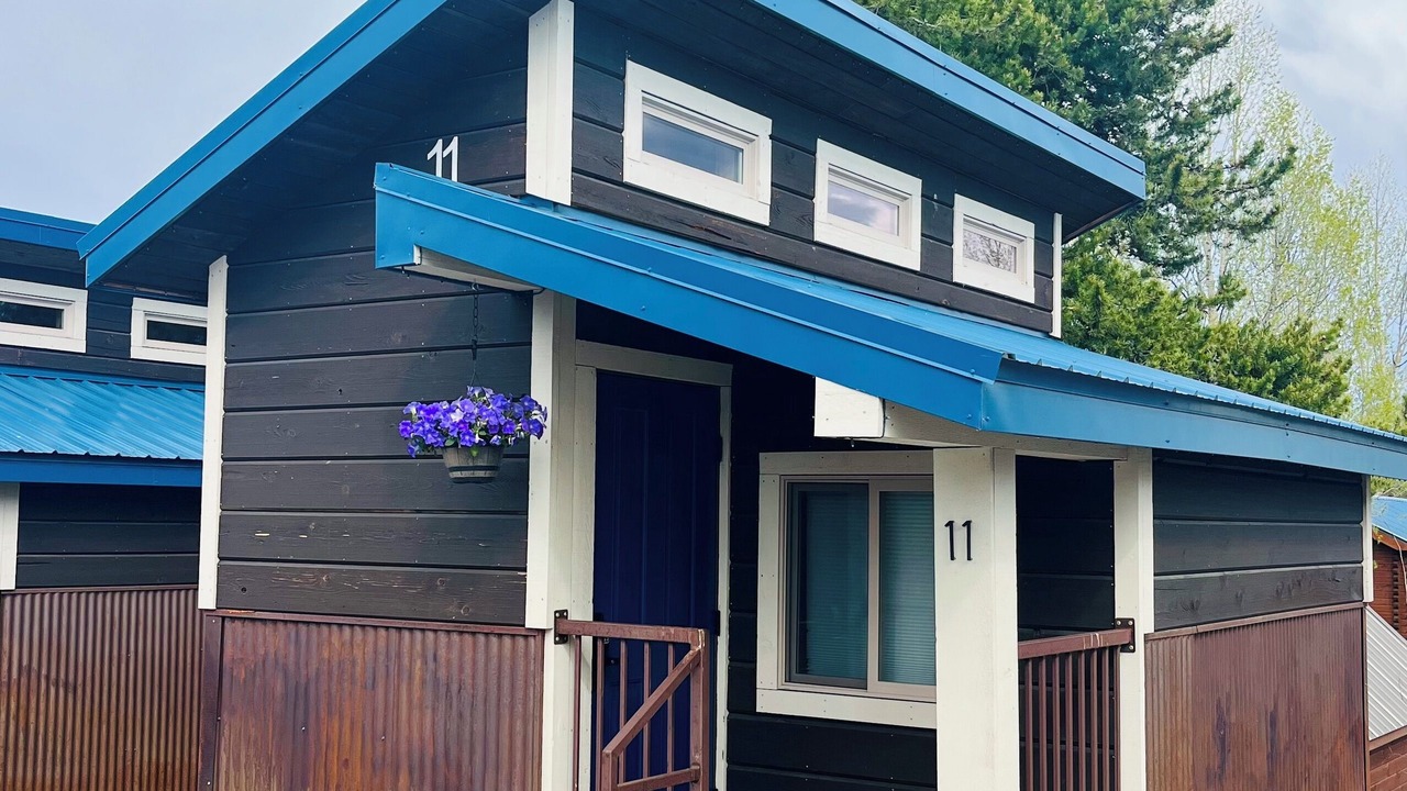 Photo of Others in Last Chance