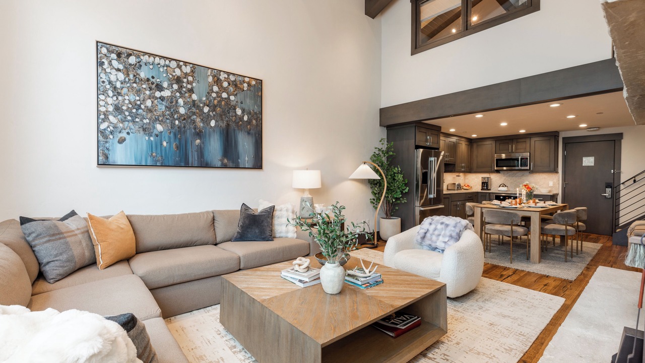 Photo of Livingroom in Vail