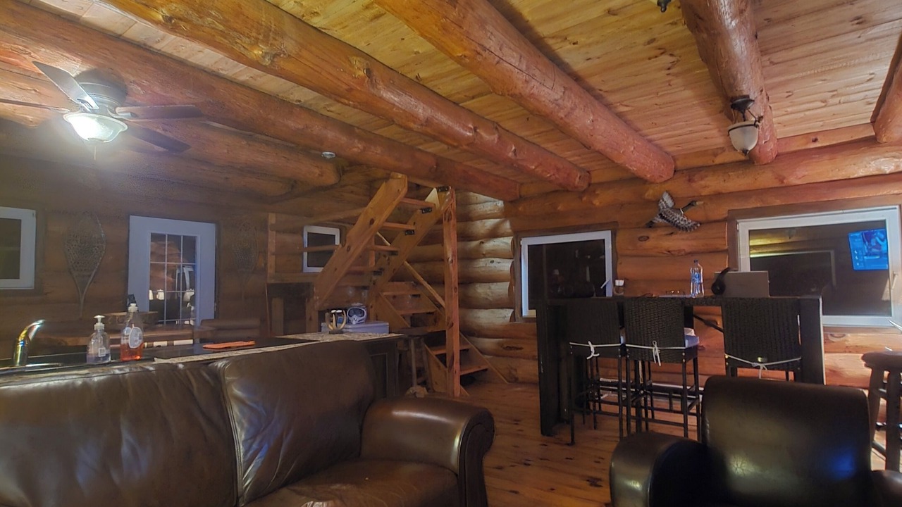 Photo of Livingroom in Irondale