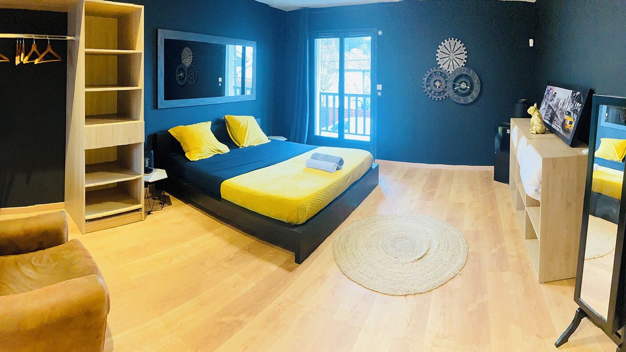 Photo of Bedroom in Cenon