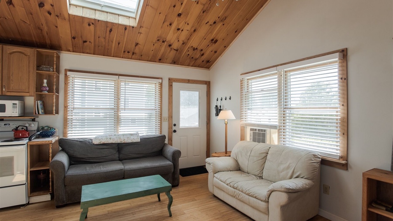 Photo of Livingroom in York Beach