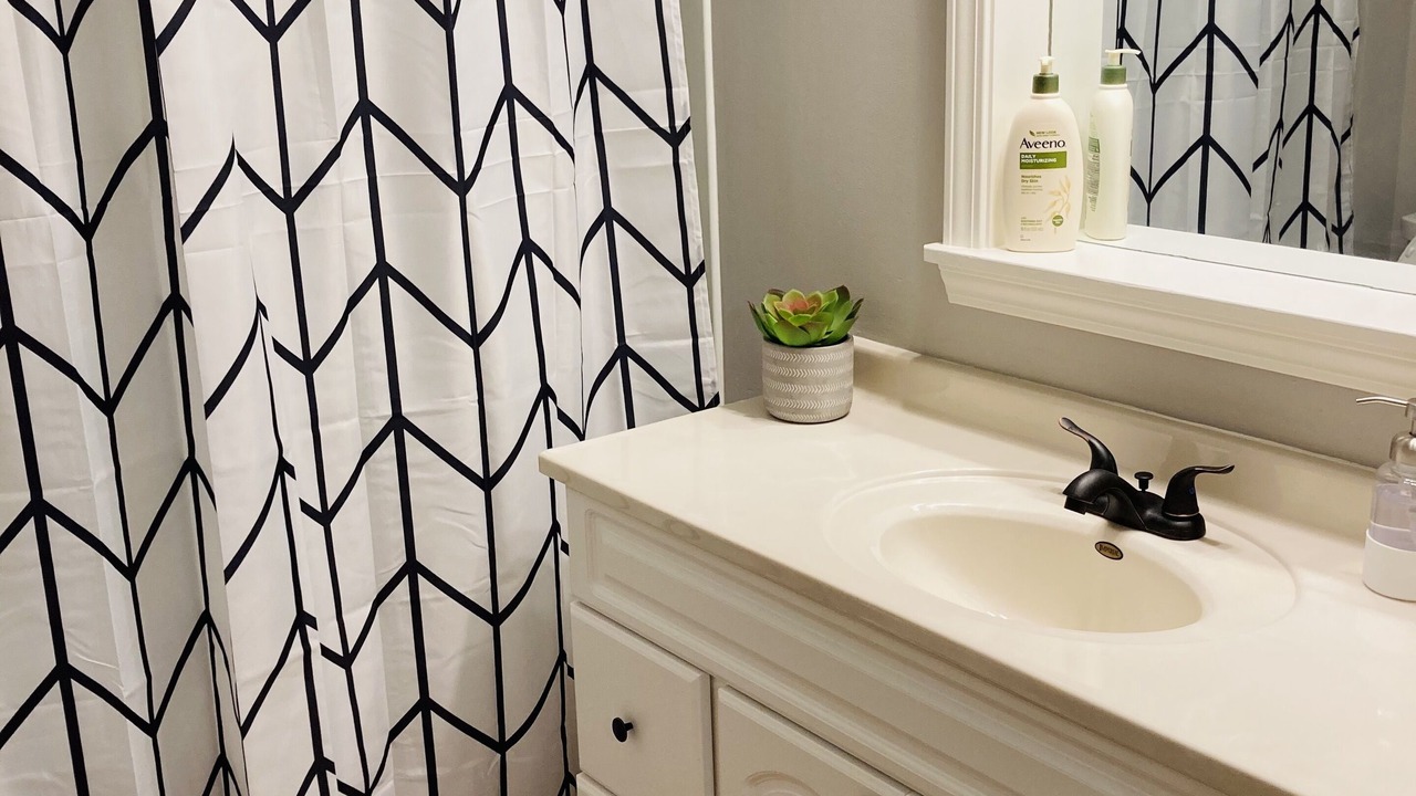 Photo of Bathroom in Boonville