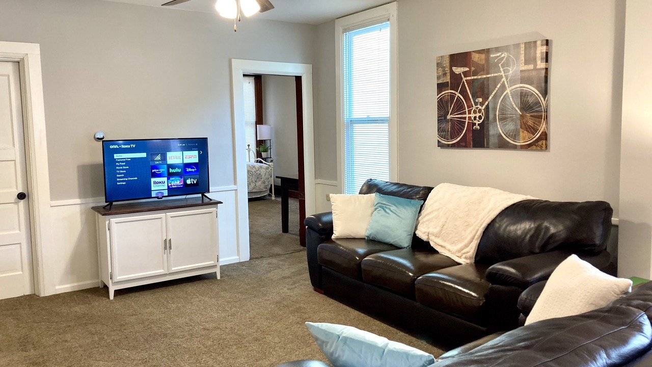 Photo of Livingroom in Boonville