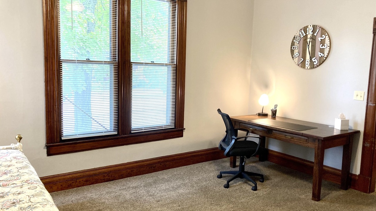 Photo of Bedroom in Boonville