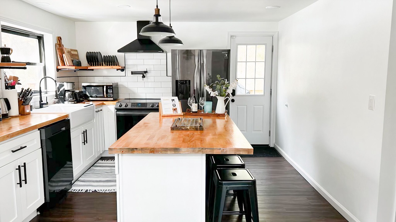 Photo of Kitchen in Long Pond