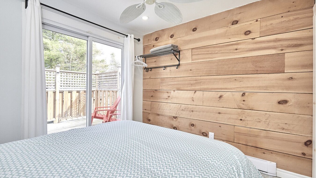 Photo of Bedroom in Honey Harbour