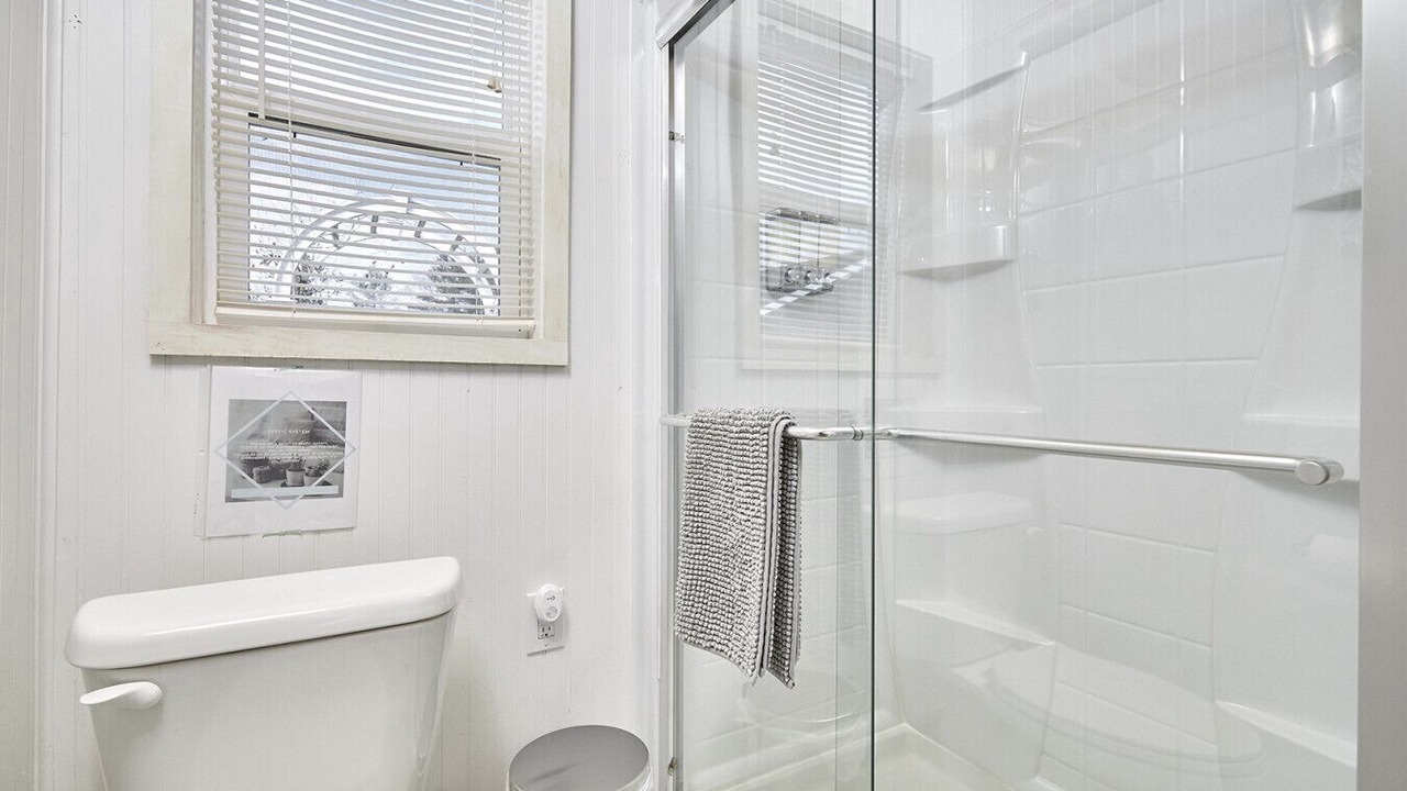 Photo of Bathroom in Honey Harbour