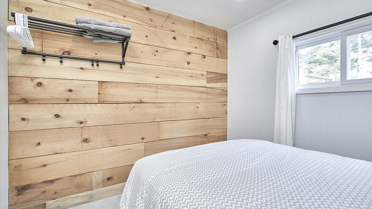Photo of Bedroom in Honey Harbour