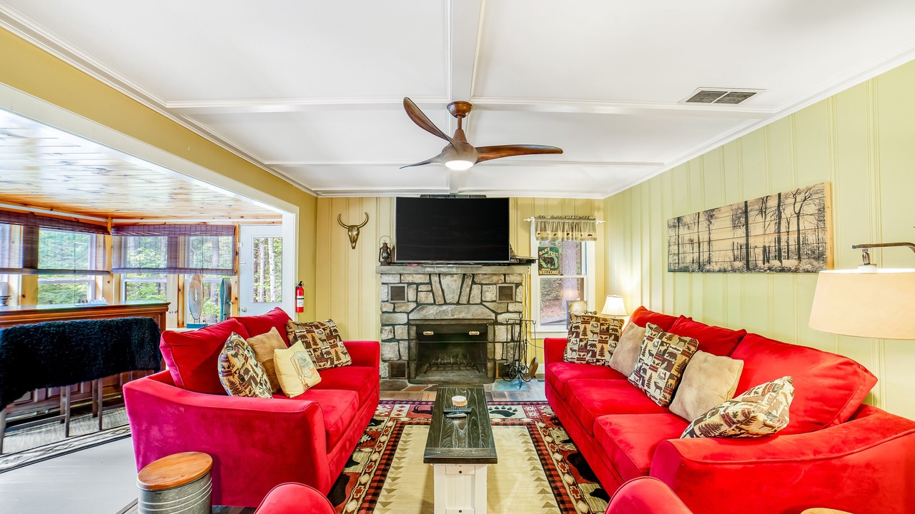 Photo of Livingroom in Brant Lake