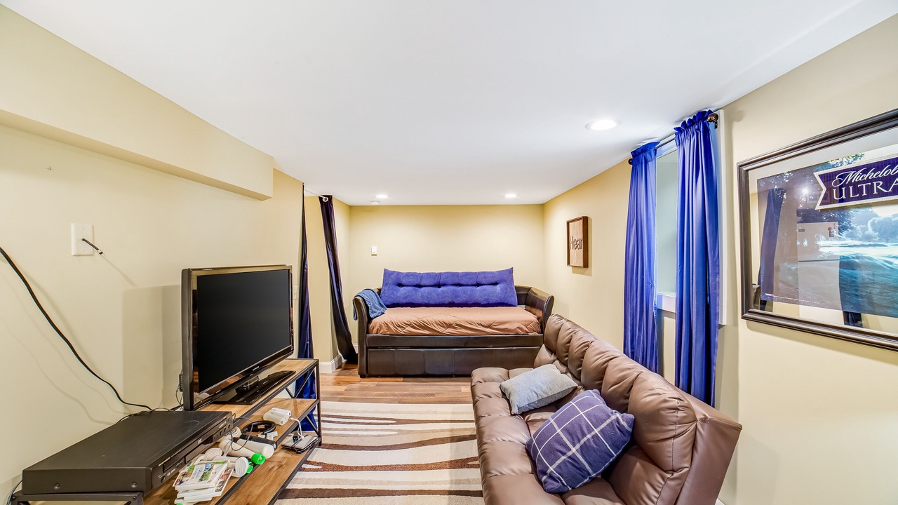 Photo of Livingroom in Brant Lake