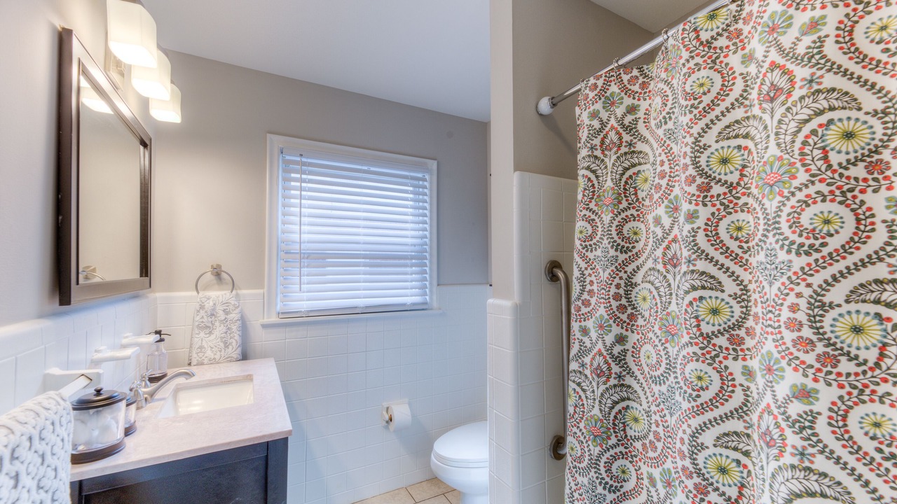 Photo of Bathroom in Mayo Meadow
