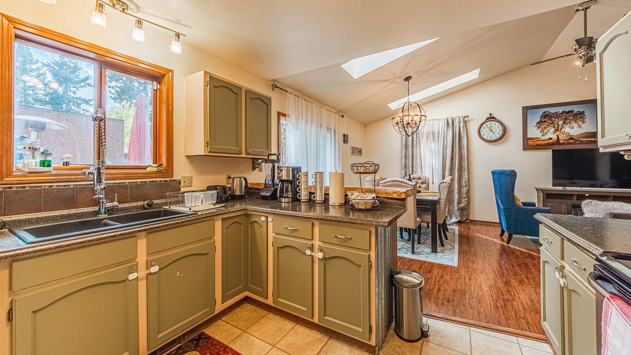 Photo of Kitchen in Woodland Park