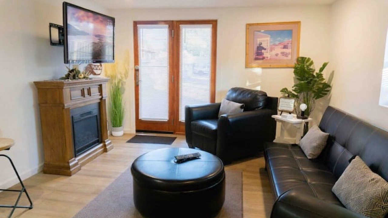 Photo of Livingroom in Downtown Albuquerque