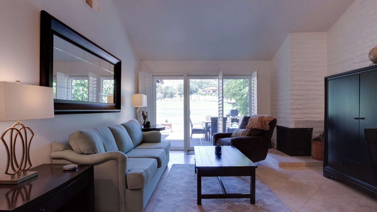 Photo of Livingroom in Napa