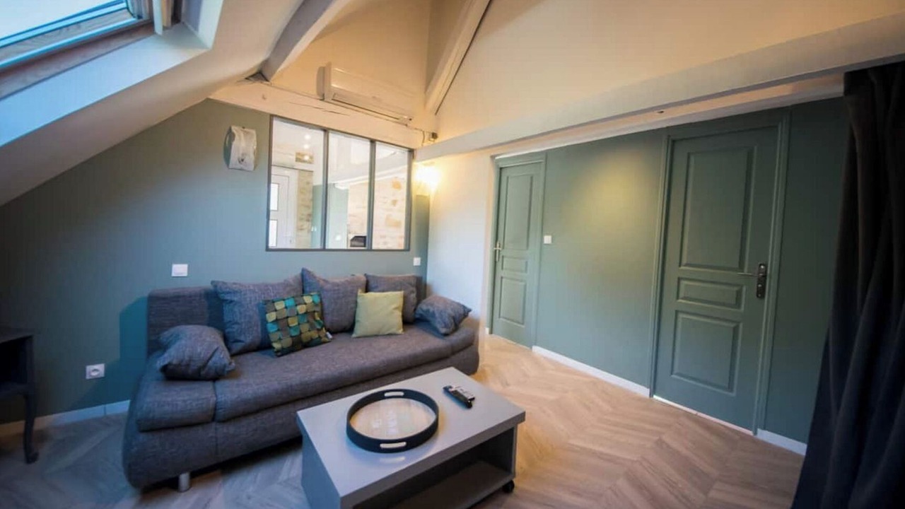 Photo of Livingroom in Bruyeres-et-Montberault