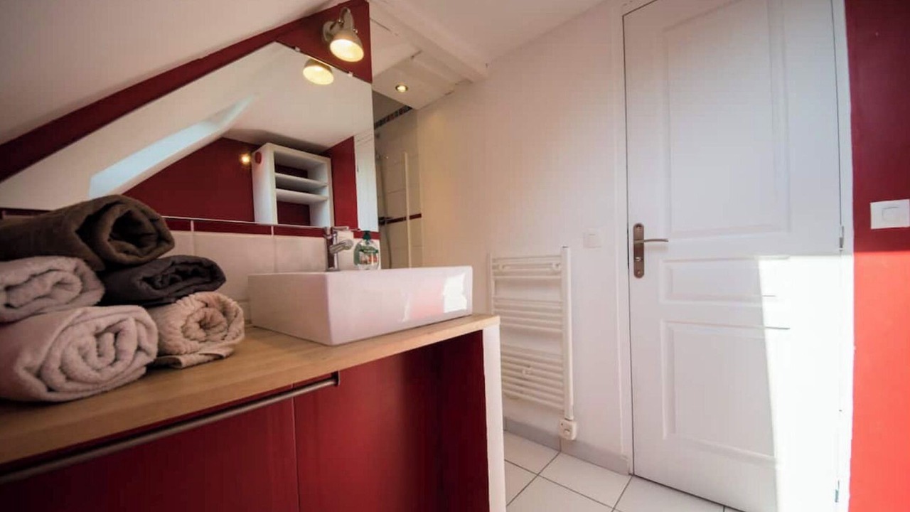 Photo of Bathroom in Bruyeres-et-Montberault