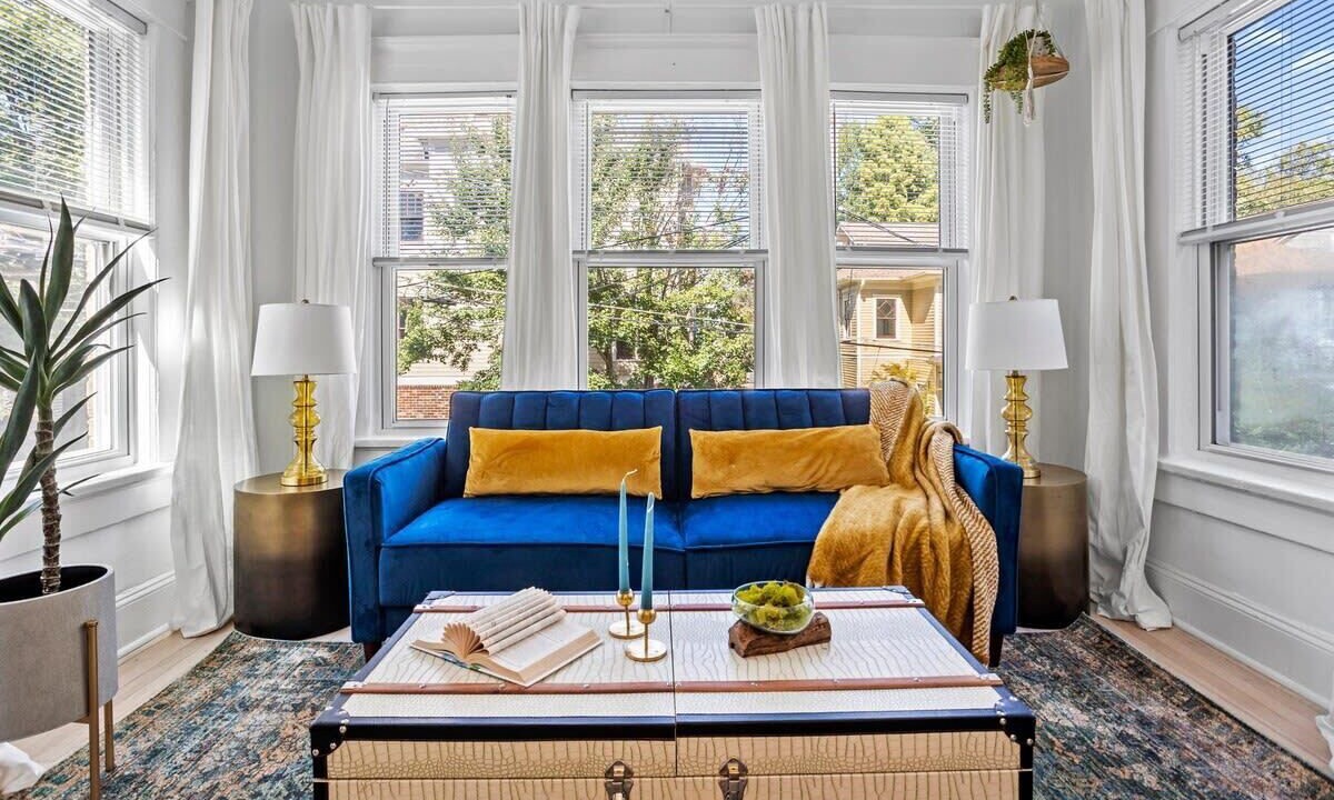 Photo of Livingroom in Candler Park