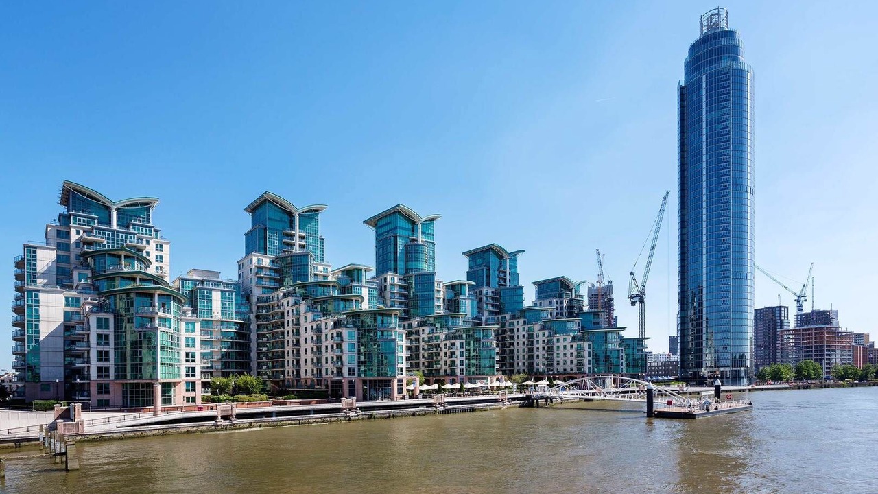 Photo of Others in Vauxhall