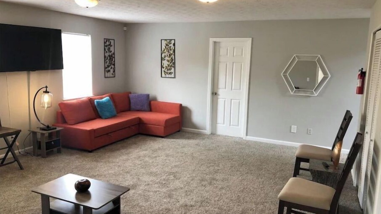 Photo of Livingroom in Lawrenceville
