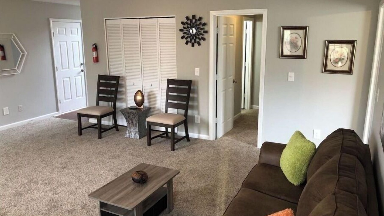 Photo of Livingroom in Lawrenceville
