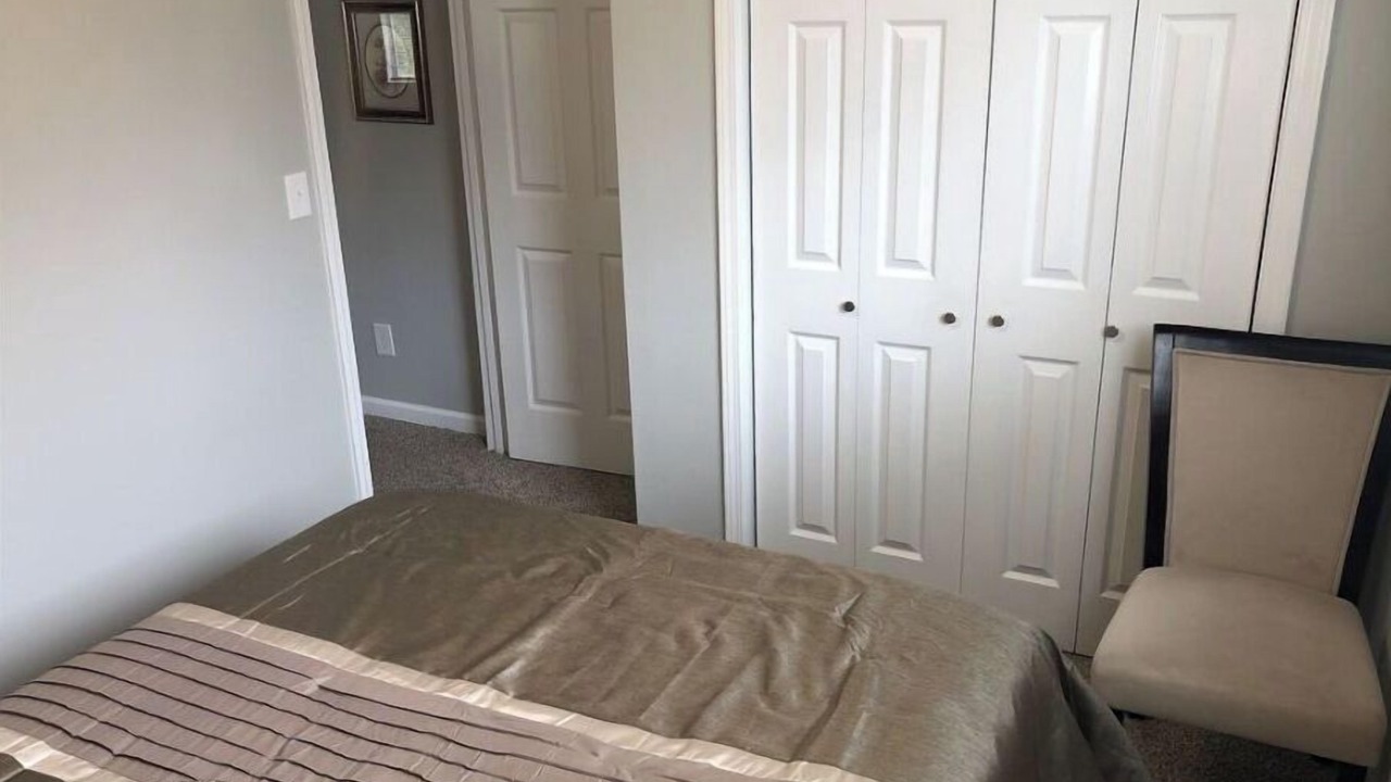 Photo of Bedroom in Lawrenceville