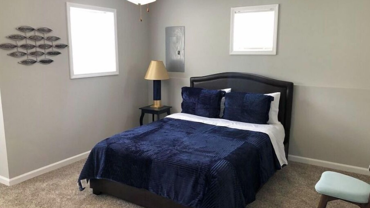 Photo of Bedroom in Lawrenceville