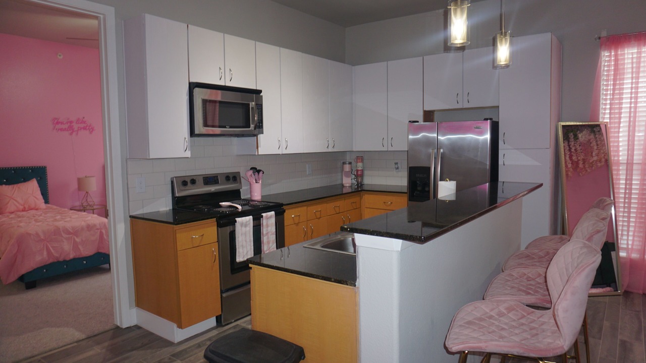 Photo of Kitchen in Energy Corridor