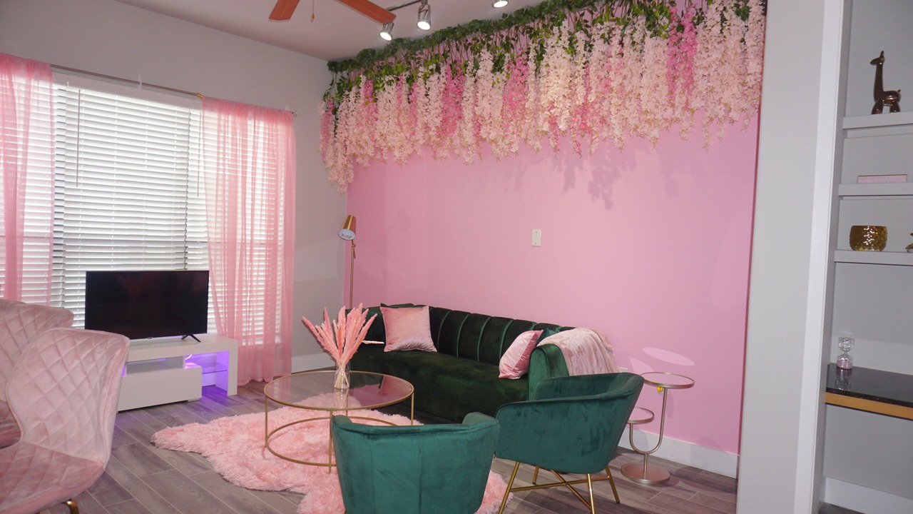 Photo of Livingroom in Energy Corridor