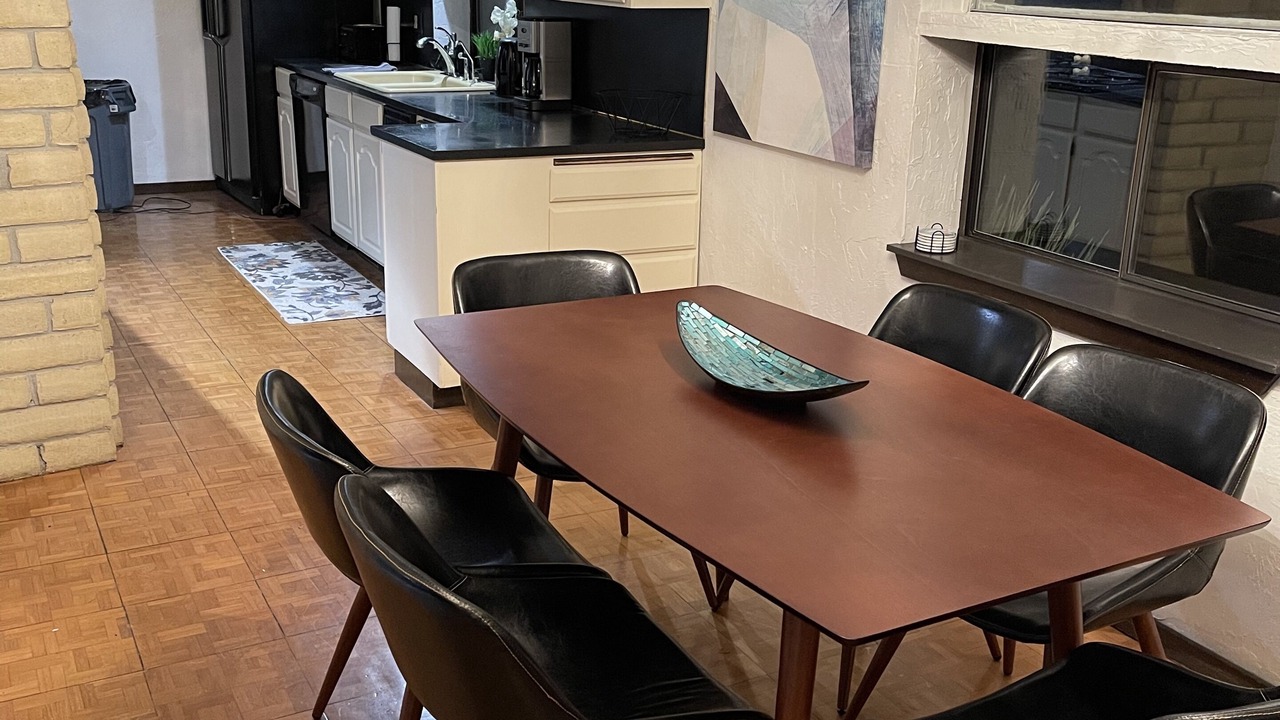 Photo of Others in Monitor