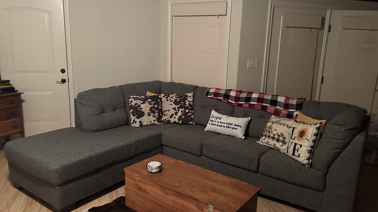 Photo of Livingroom in Lee County