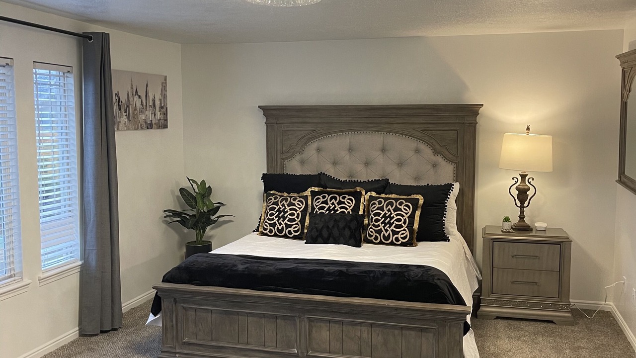 Photo of Bedroom in Lehi