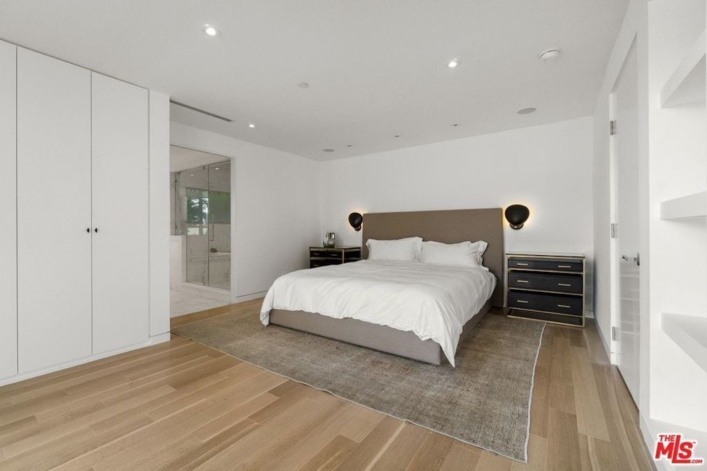 Photo of Bedroom in The Bird Streets