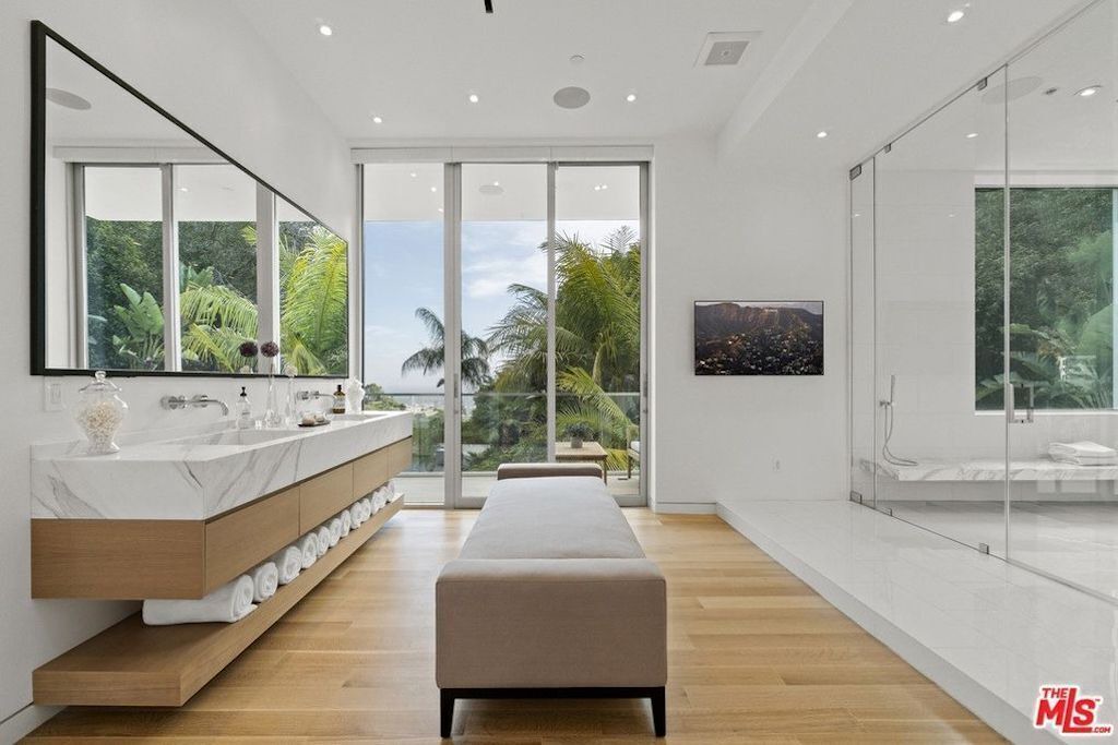 Photo of Bathroom in The Bird Streets