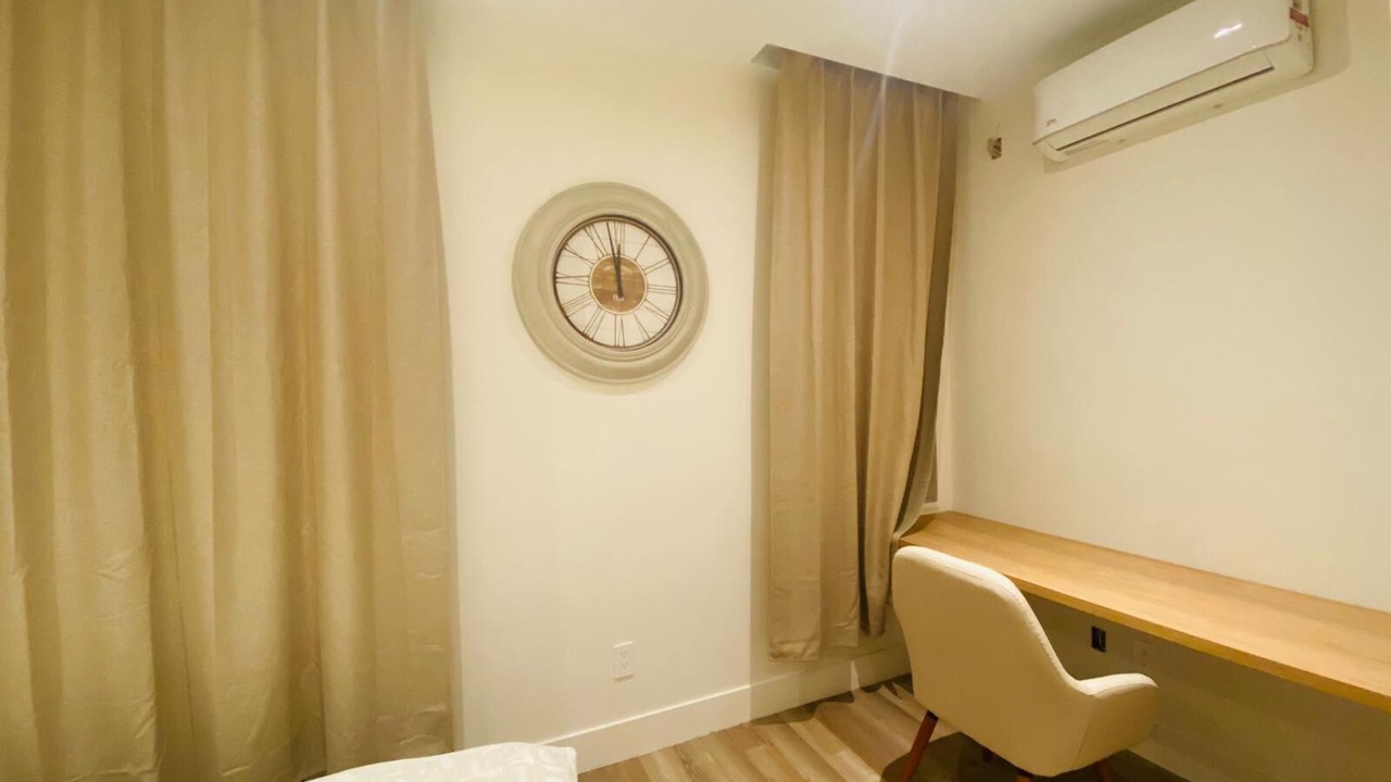 Photo of Bedroom in Manhattan Beach