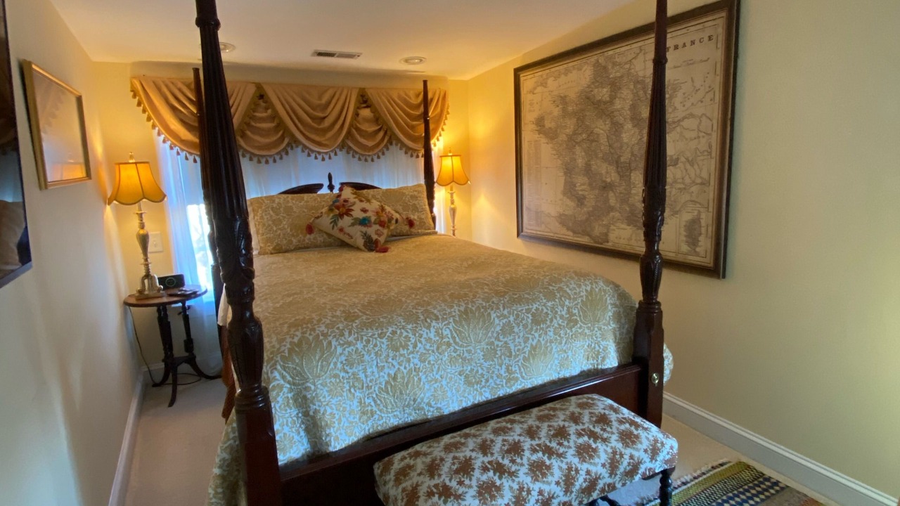 Photo of Bedroom in Williamsburg