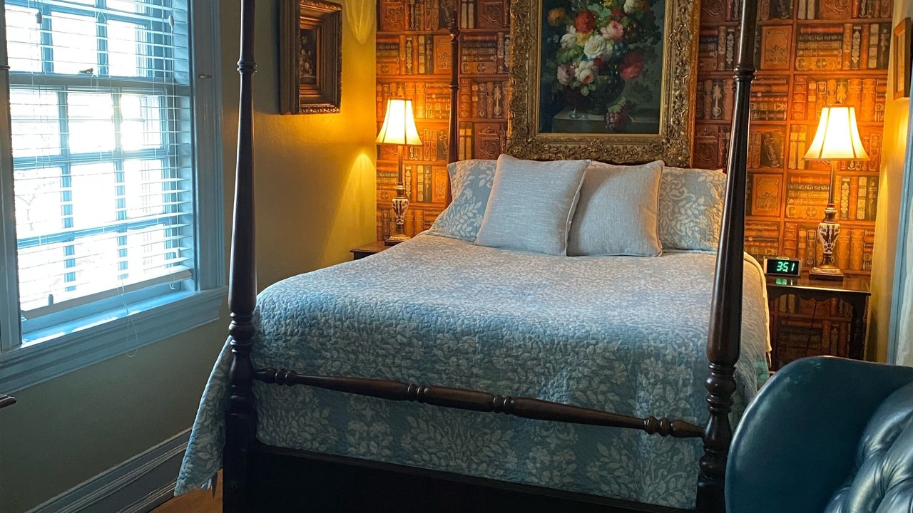 Photo of Bedroom in Williamsburg