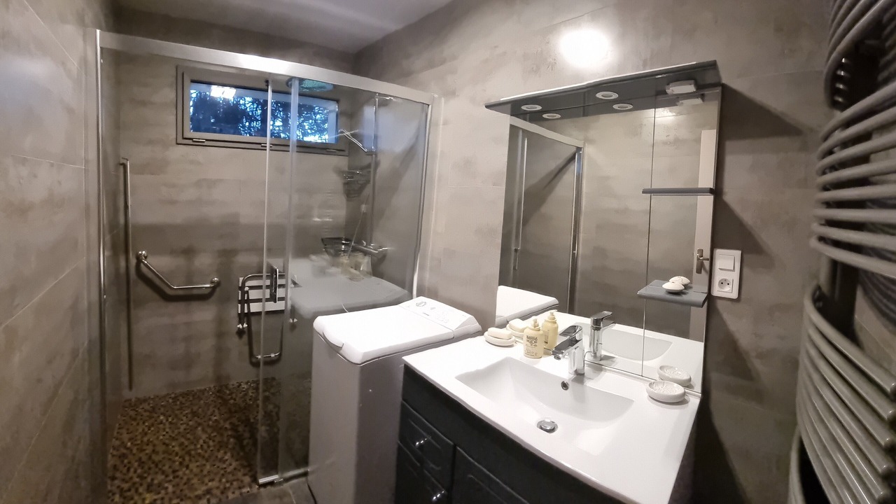 Photo of Bathroom in Montrejeau