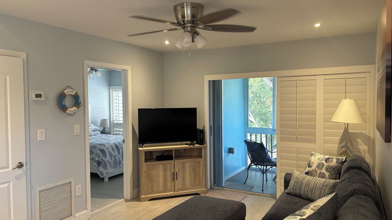 Photo of Livingroom in Rock Harbor