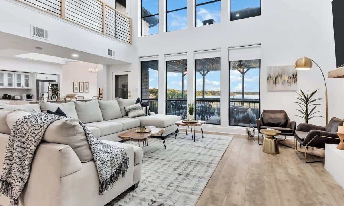 Photo of Livingroom in Rowlett