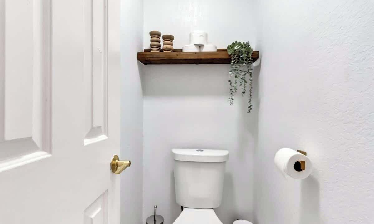 Photo of Bathroom in Rowlett