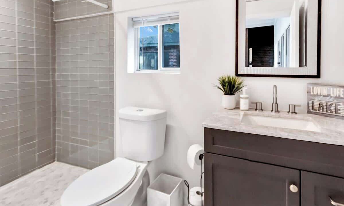 Photo of Bathroom in Rowlett