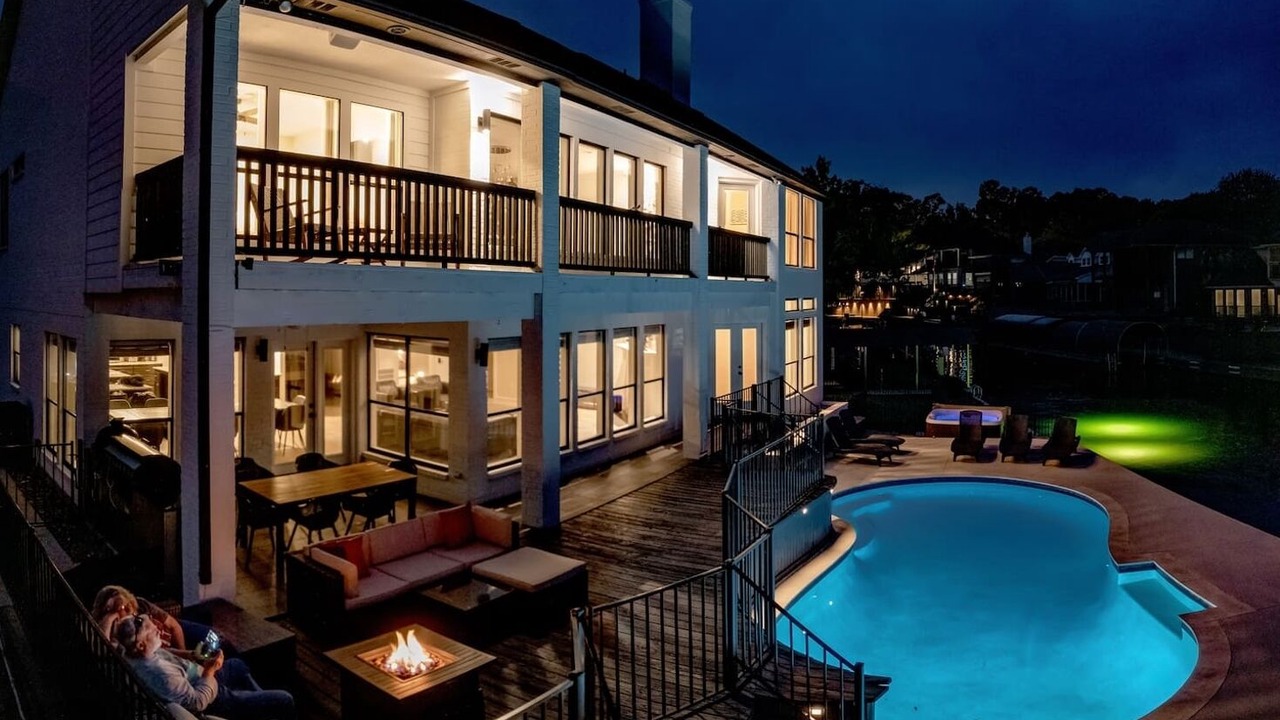 Photo of Outdoor in Walden on Lake Conroe