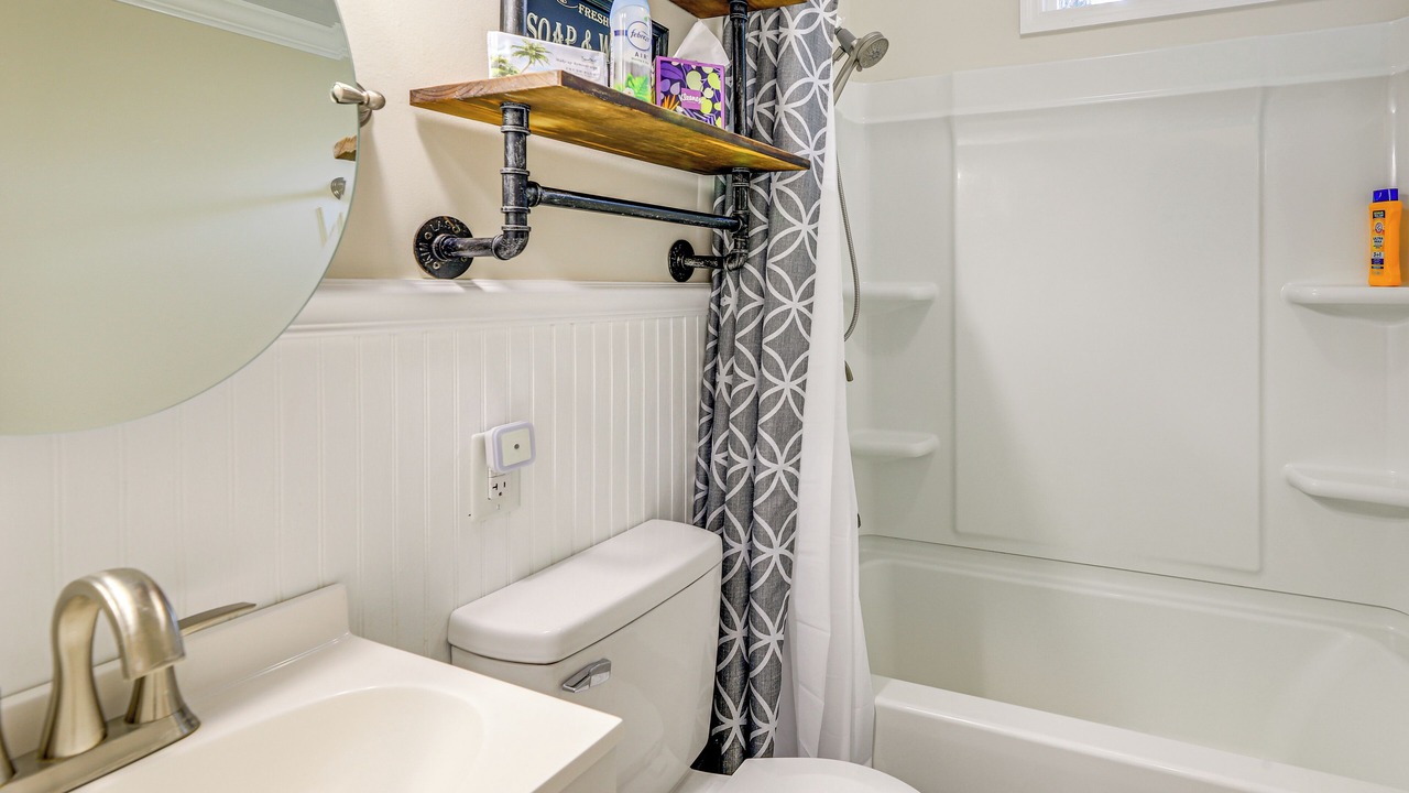 Photo of Bathroom in New Bern
