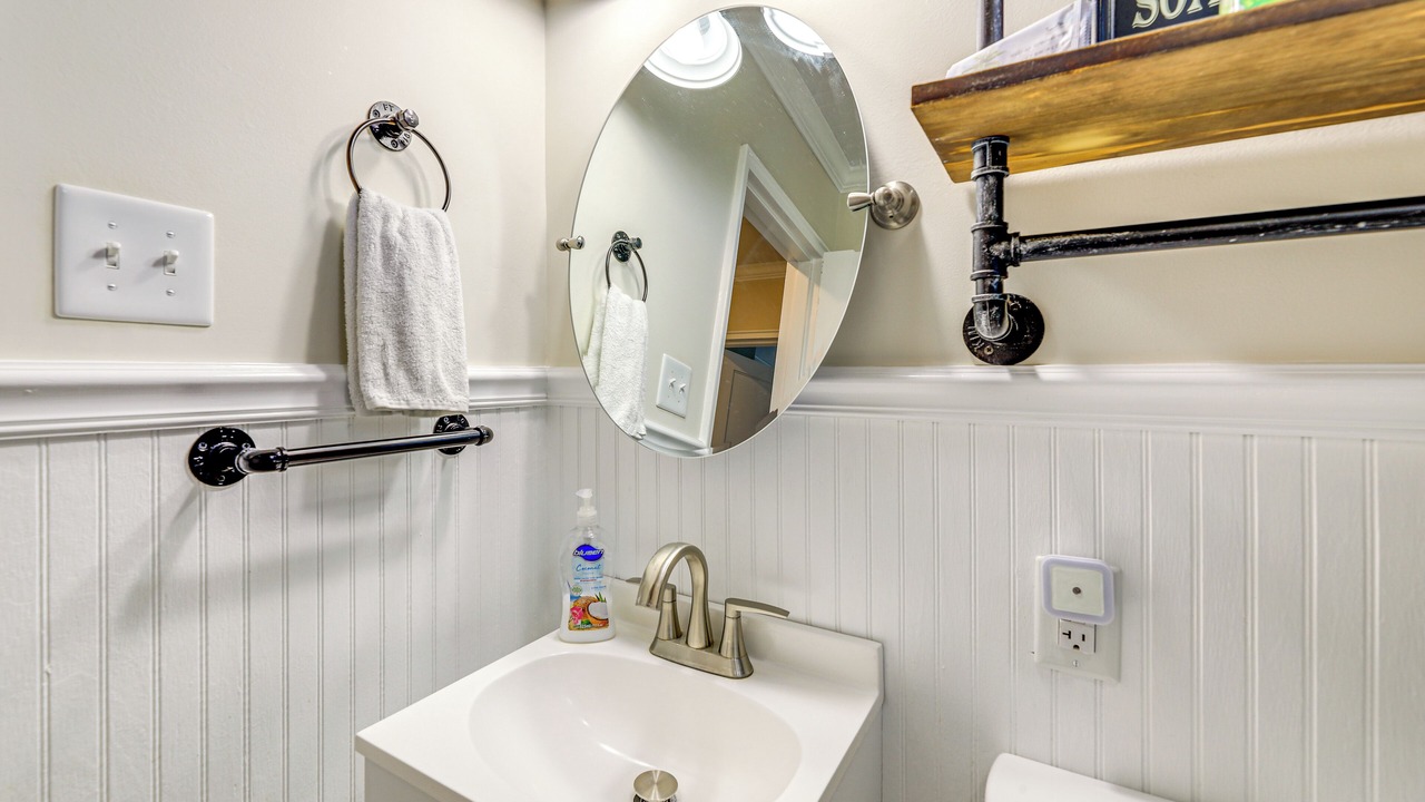 Photo of Bathroom in New Bern
