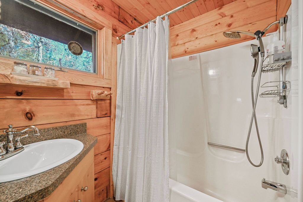 Photo of Bathroom in Friendship