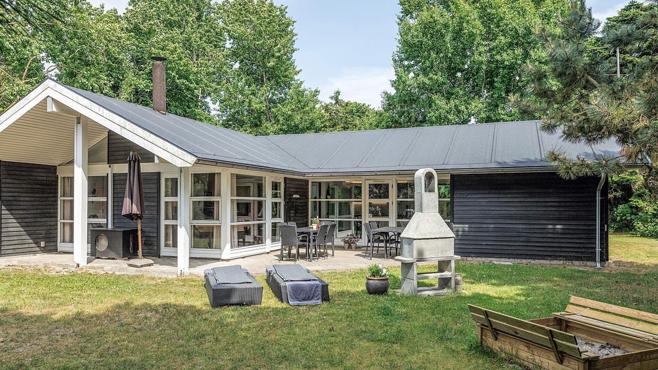 Photo of Outdoor in Bøtø By