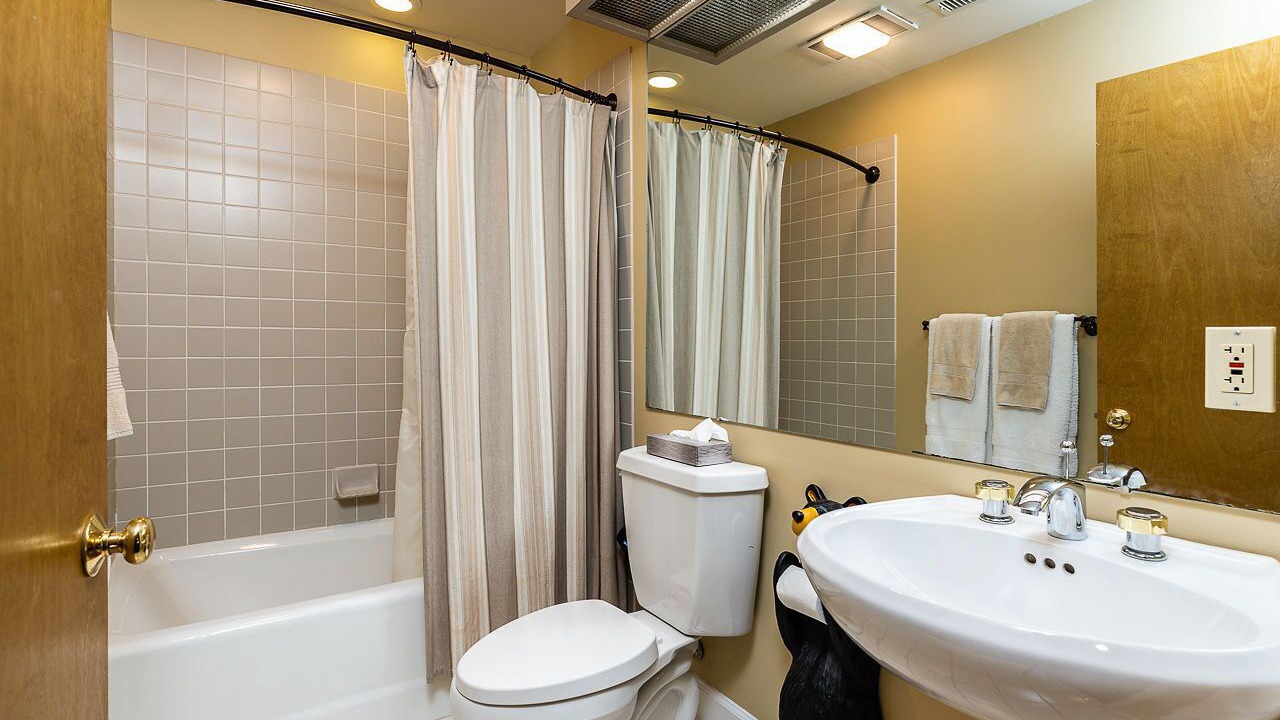 Photo of Bathroom in Chestnut Springs